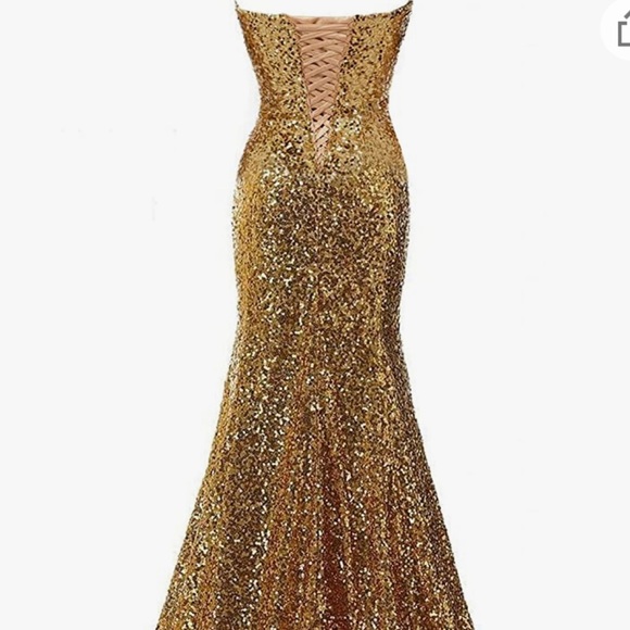 Gold sequin gown - Picture 2 of 2